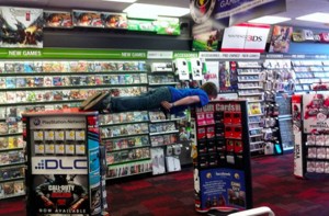gamestop-planking